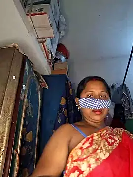 Snapshot of Real_Desi_Couple chatting on 06/13/26, 05:11 Real Desi Couple online show from 06/13/26, 05:11