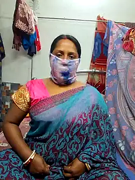 Snapshot of Real_Desi_Couple chatting on 12/16/24, 04:38 Real Desi Couple online show from 12/16/24, 04:38