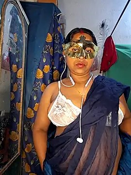 Snapshot of Real_Desi_Couple chatting on 03/28/26, 05:36 Real Desi Couple online show from 03/28/26, 05:36