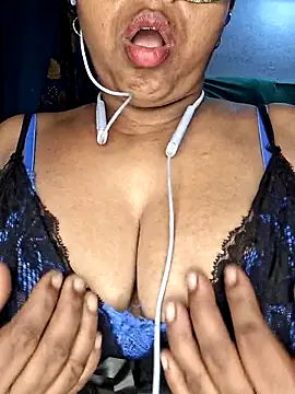 Real Desi Couple online show from 05/17/26, 05:35