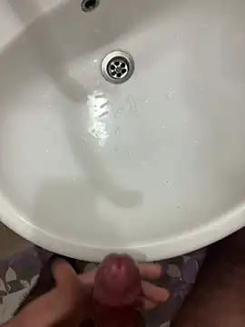 Snapshot of denizli18 chatting on 02/04/26, 07:31 denizli18 online show from 02/04/26, 07:31