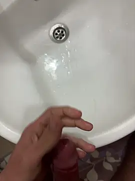 Snapshot of denizli18 chatting on 03/15/26, 07:43 denizli18 online show from 03/15/26, 07:43