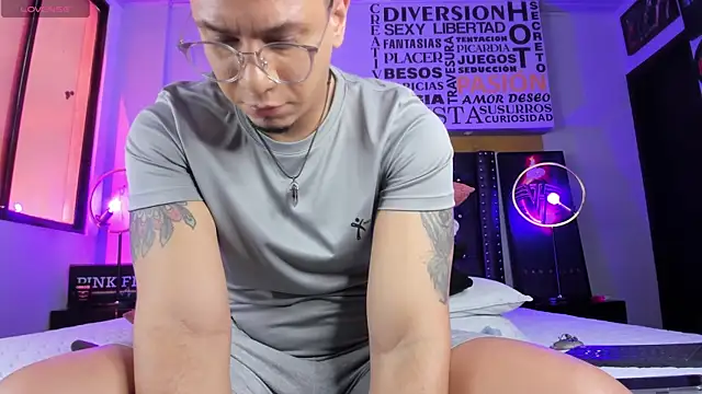 JoshMillerr  online show from 05/06/26, 06:56