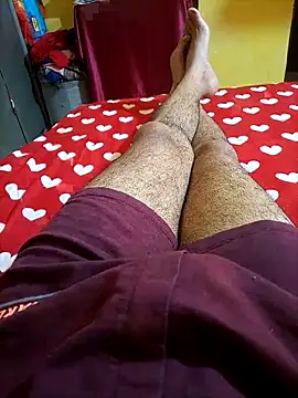 BusyMitt17 online show from 04/12/26, 12:30