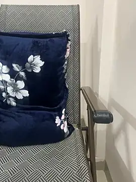 Snapshot of HoneyBearCpl chatting on 01/13/26, 04:00 HoneyBearCpl online show from 01/13/26, 04:00