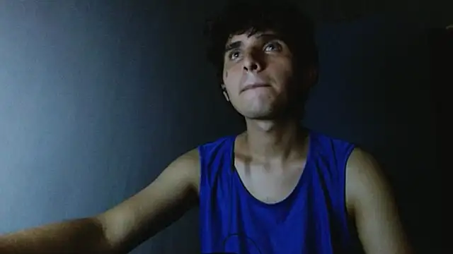 Snapshot of Charley_quin chatting on 03/16/25, 11:59 Charley quin online show from 03/16/25, 11:59