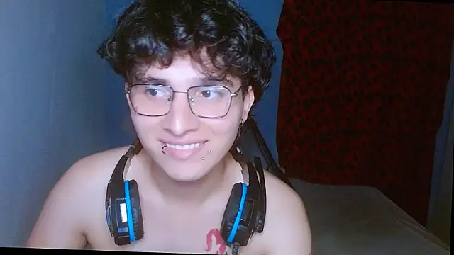 Charley quin online show from 05/04/26, 11:18