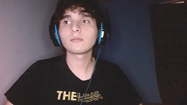 Charley quin online show from 10/22/25, 03:28