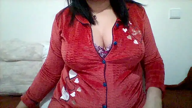 Snapshot of spicy_loulou chatting on 12/13/24, 02:38 spicy loulou online show from 12/13/24, 02:38