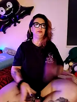 poisson ivy online show from 10/28/25, 07:51