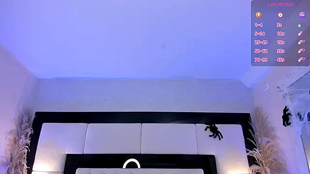 CarlaRossi  online show from 10/13/25, 07:37