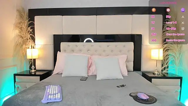 CarlaRossi  online show from 03/05/26, 07:54