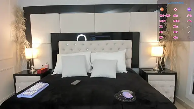 CarlaRossi  online show from 11/20/25, 07:58