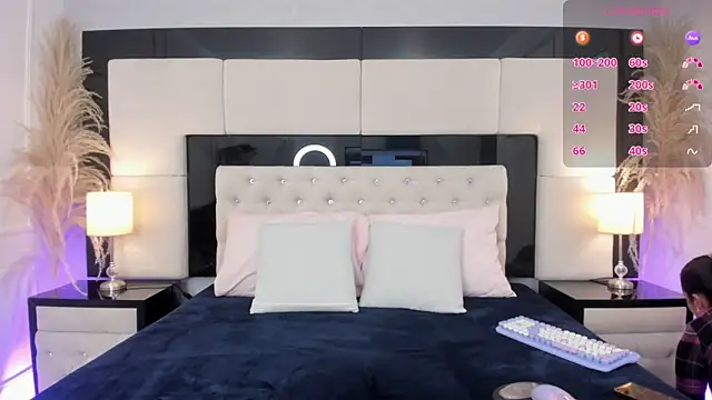 CarlaRossi  online show from 04/15/26, 07:58