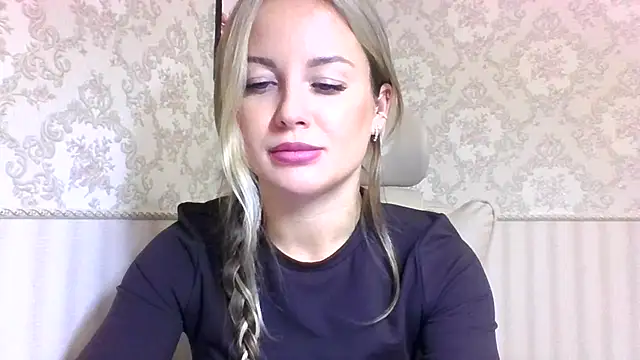 Snapshot of jennifer838 chatting on 10/08/25, 03:02 jennifer838 online show from 10/08/25, 03:02