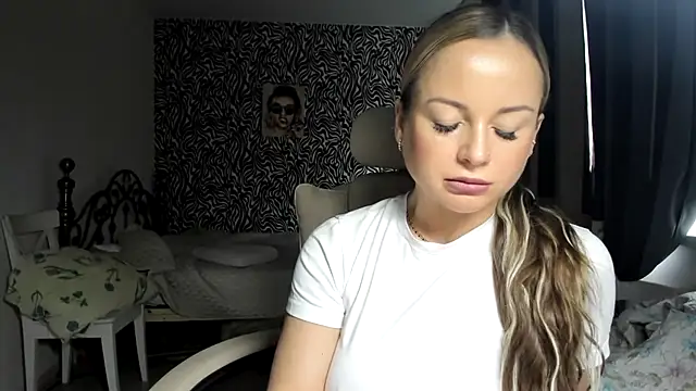 jennifer838 online show from 04/28/26, 11:47