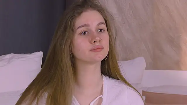 EllieHayes online show from 03/15/26, 09:22