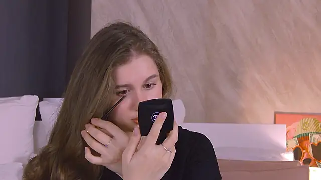 EllieHayes online show from 03/11/26, 09:09