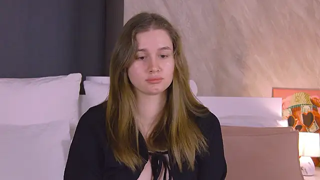 EllieHayes online show from 03/09/26, 08:34