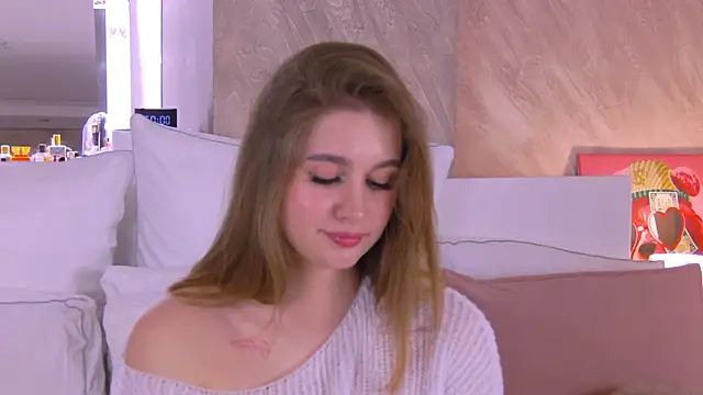 Snapshot of EllieHayes chatting on 03/13/25, 09:05 EllieHayes online show from 03/13/25, 09:05