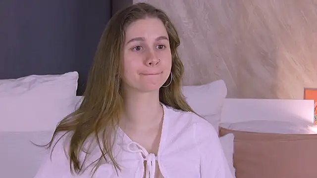 EllieHayes online show from 03/14/26, 08:59