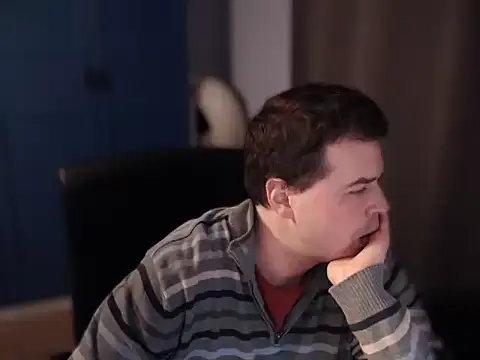 CuteMan33 online show from 10/31/25, 11:44