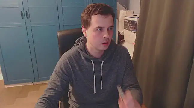 CuteMan33 online show from 12/23/24, 04:12