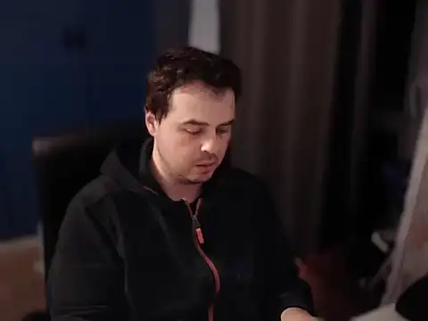 CuteMan33 online show from 11/29/25, 09:04