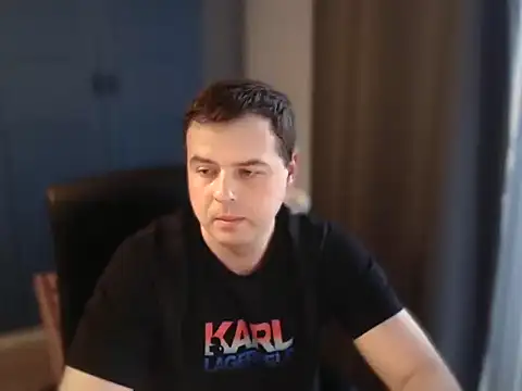 CuteMan33 online show from 11/10/25, 01:49