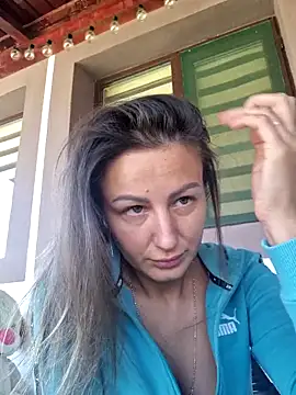 Snapshot of AudreyJoy chatting on 09/24/25, 07:59 AudreyJoy online show from 09/24/25, 07:59