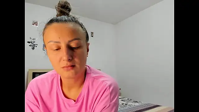 Snapshot of AudreyJoy chatting on 09/26/25, 11:39 AudreyJoy online show from 09/26/25, 11:39