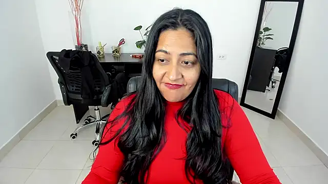 Snapshot of Adele_Sweett chatting on 02/28/25, 08:18 Adele Sweett online show from 02/28/25, 08:18
