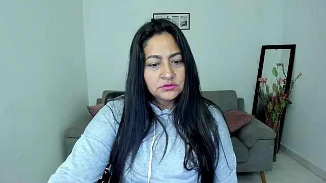 Adele Sweett online show from 04/18/26, 11:23