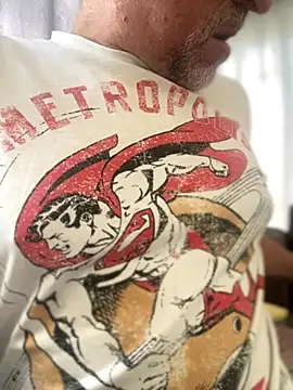 Snapshot of FrankJake99 chatting on 11/22/25, 06:45 FrankJake99 online show from 11/22/25, 06:45