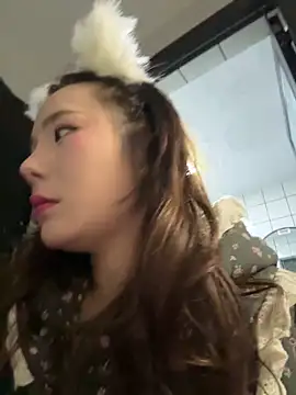 ChuChu1991 online show from 12/17/25, 04:39