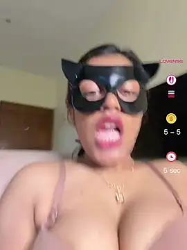 SEXY JENNY  online show from 05/03/26, 08:23