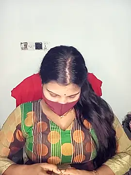 Hot-Angel  online show from 11/05/25, 04:21