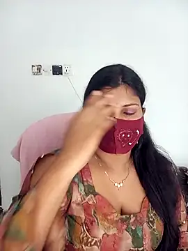 Hot-Angel  online show from 10/30/25, 06:12