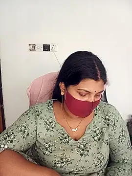 Hot-Angel  online show from 11/18/25, 05:44