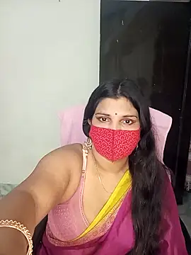 Snapshot of Hot-Angel_ chatting on 03/03/25, 06:24 Hot-Angel online show from 03/03/25, 06:24