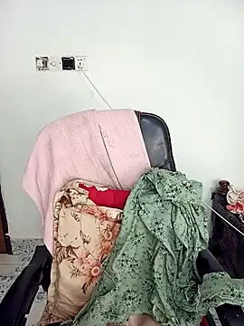 Hot-Angel  online show from 11/09/25, 04:16