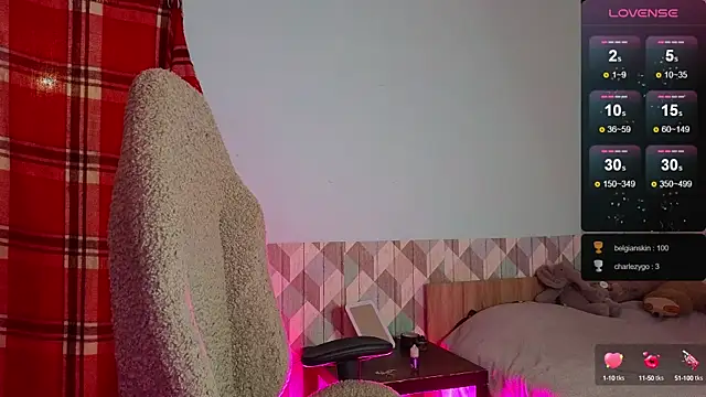 esajukyy online show from 02/12/25, 06:51