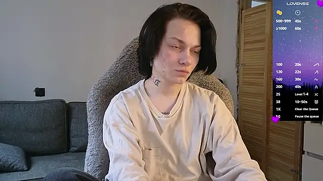 esajukyy online show from 03/05/26, 08:00