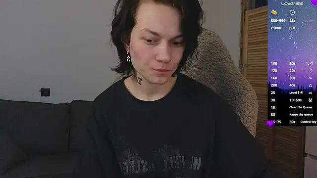 esajukyy online show from 04/11/26, 01:04