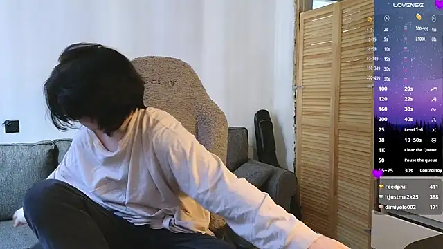 esajukyy online show from 03/31/26, 10:06