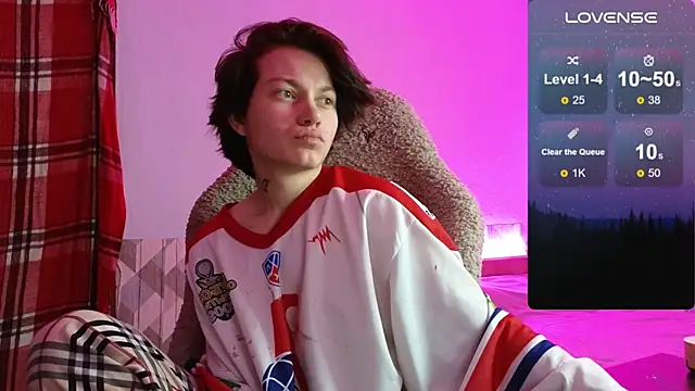 esajukyy online show from 11/14/25, 09:13