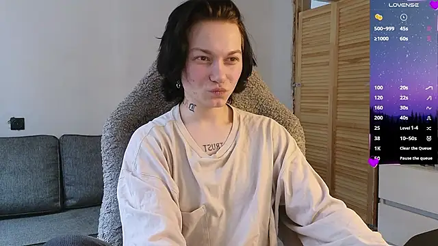 esajukyy online show from 03/08/26, 08:17