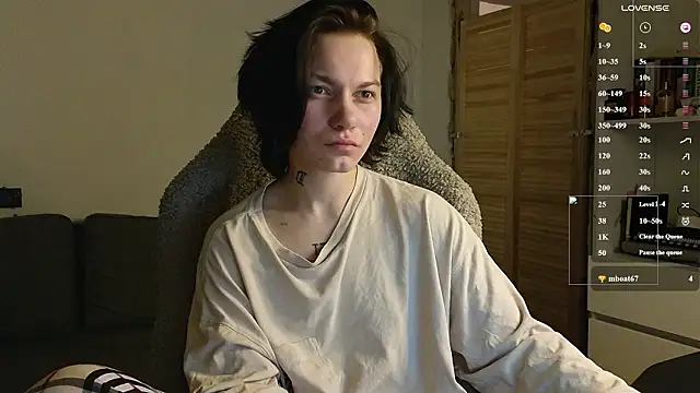 esajukyy online show from 02/24/26, 03:24