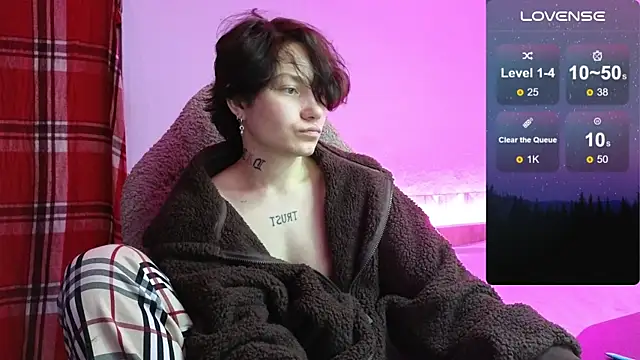 esajukyy online show from 09/20/25, 11:37