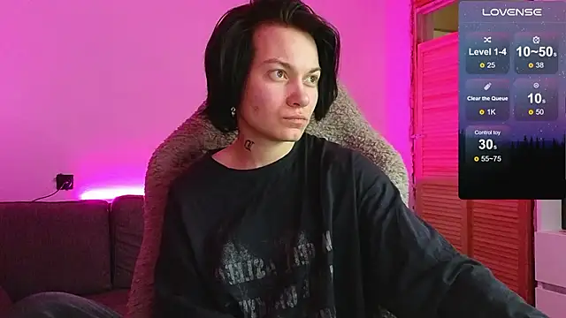 esajukyy online show from 02/02/26, 12:26